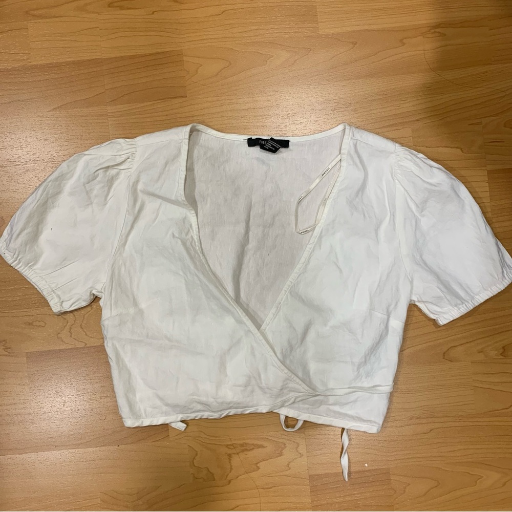 3/$15 Forever 21 White Wrap Crop Top